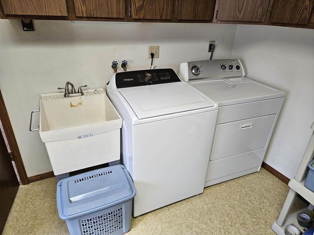 219 James Street, Portage, WI 53901