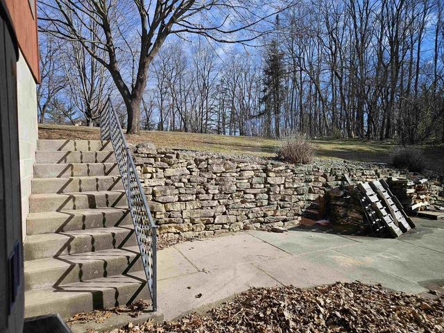 219 James Street, Portage, WI 53901