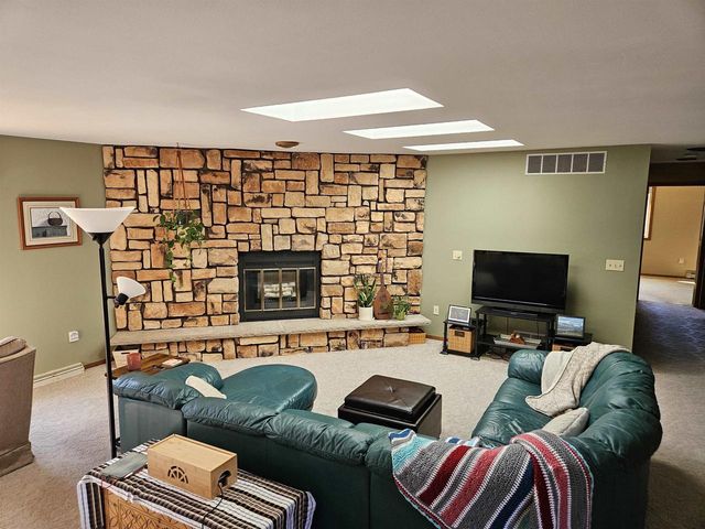 219 James Street, Portage, WI 53901