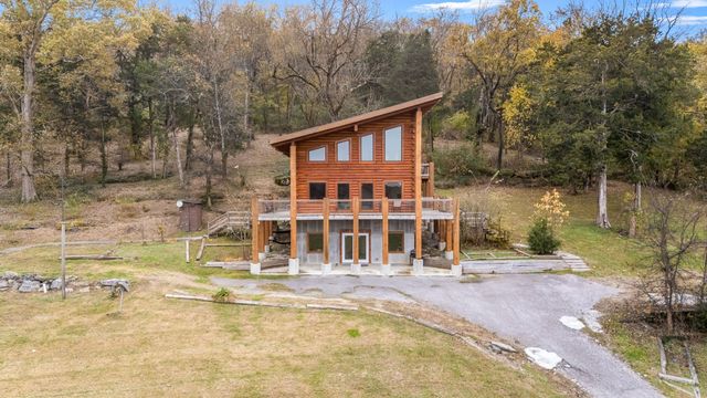 4664 Highway 64, E, Wartrace, TN 37183