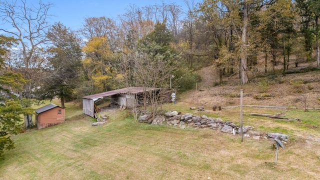 4664 Highway 64, E, Wartrace, TN 37183