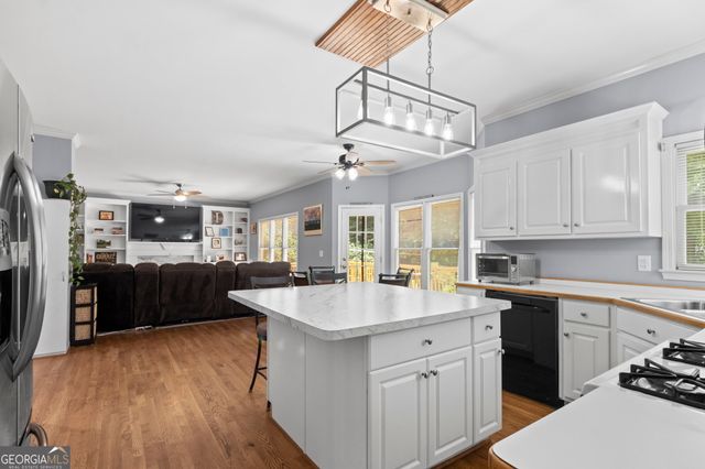 700 Braidwood Ridge, Acworth, GA 30101