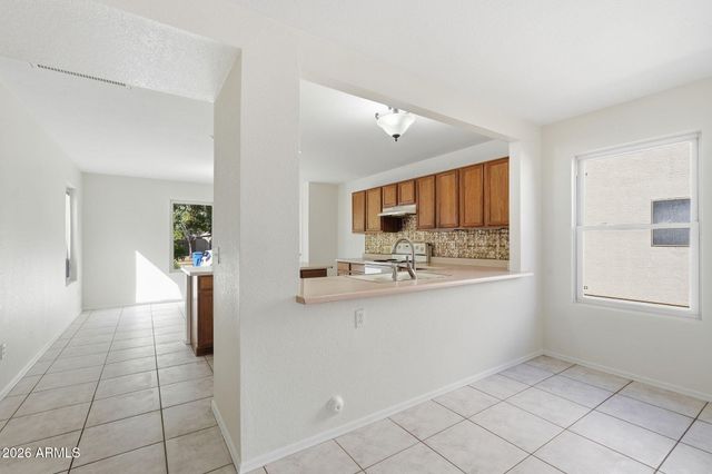 495 W FABENS Lane, Gilbert, AZ 85233