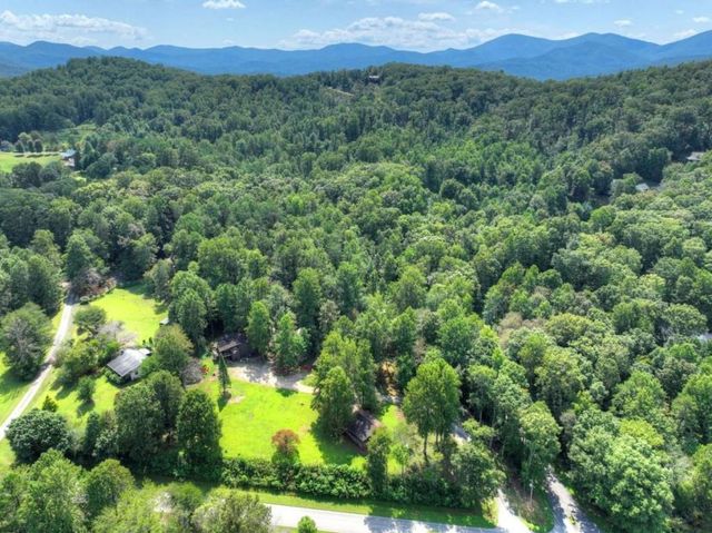 77 Alpine Way, Blairsville, GA 30512