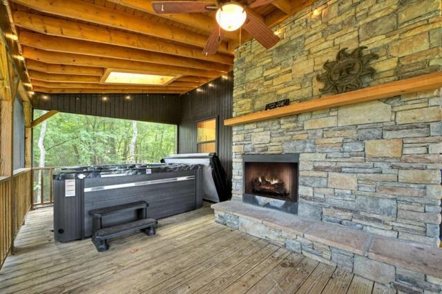 77 Alpine Way, Blairsville, GA 30512