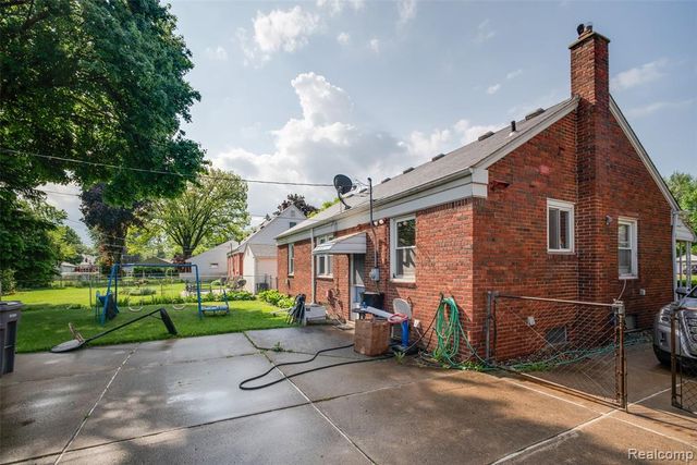 22671 Outer Drive, Dearborn, MI 48124