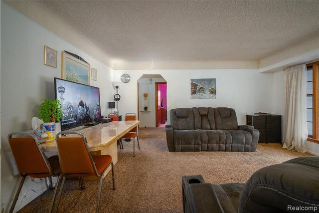22671 Outer Drive, Dearborn, MI 48124
