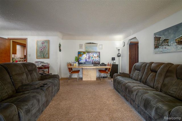 22671 Outer Drive, Dearborn, MI 48124