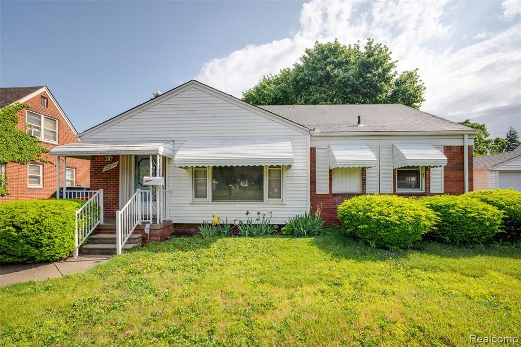 22671 Outer Drive, Dearborn, MI 48124