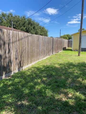 1933 Orange St, Corpus Christi, TX 78418