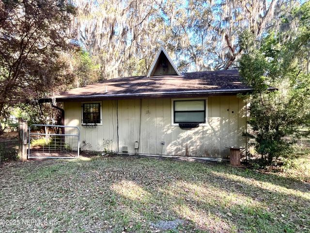 510 W HILLSBOROUGH Avenue, Florahome, FL 32140
