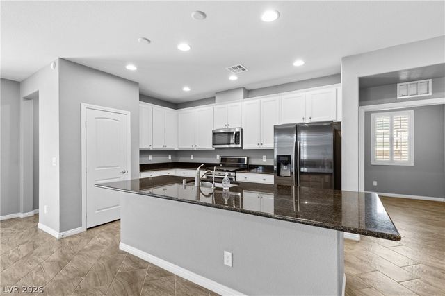 9257 Valley Betica Avenue, Las Vegas, NV 89148