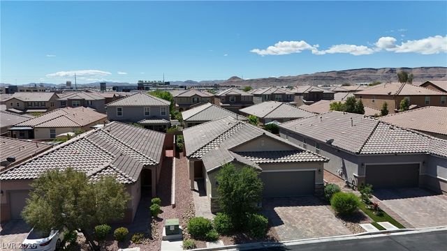 9257 Valley Betica Avenue, Las Vegas, NV 89148