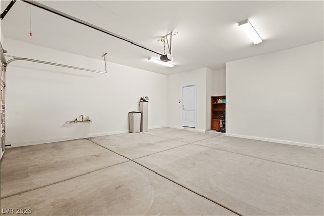 9257 Valley Betica Avenue, Las Vegas, NV 89148