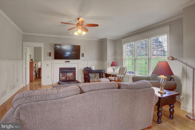 10 BAYBERRY RD, Carlisle, PA 17013