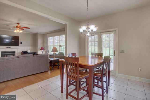 10 BAYBERRY RD, Carlisle, PA 17013