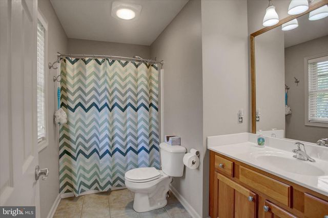 10 BAYBERRY RD, Carlisle, PA 17013