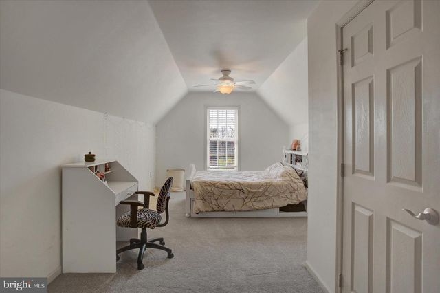 10 BAYBERRY RD, Carlisle, PA 17013