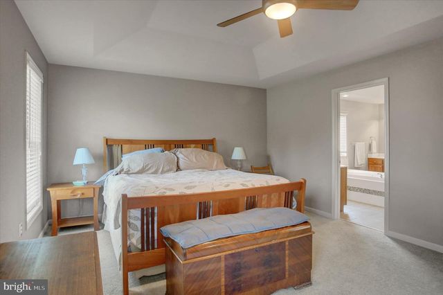 10 BAYBERRY RD, Carlisle, PA 17013