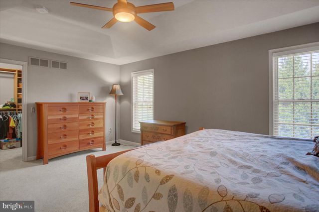 10 BAYBERRY RD, Carlisle, PA 17013