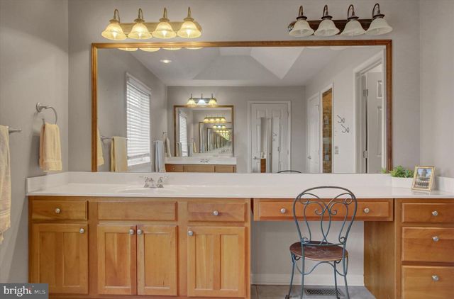 10 BAYBERRY RD, Carlisle, PA 17013