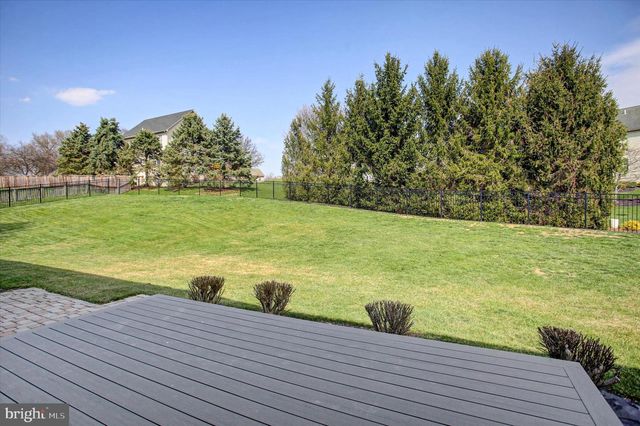 10 BAYBERRY RD, Carlisle, PA 17013