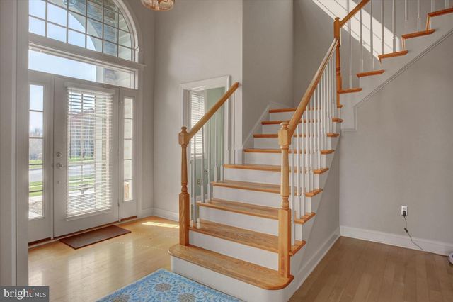 10 BAYBERRY RD, Carlisle, PA 17013
