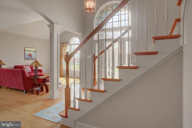 10 BAYBERRY RD, Carlisle, PA 17013