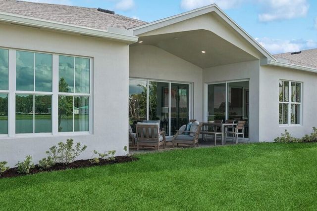 10121 NW Field Flower Trail, Port St. Lucie, FL 34987
