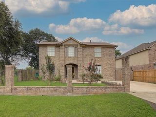 8422 Tavenor Lane, Houston, TX 77075