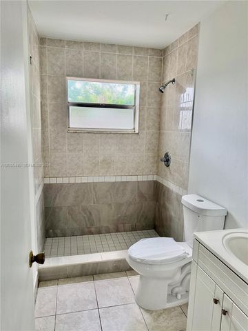 6182 SW 4th Street, Margate, FL 33068