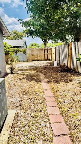 6182 SW 4th Street, Margate, FL 33068