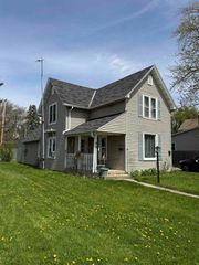 417 E MERRILL AVENUE, Fond Du Lac, WI 54935