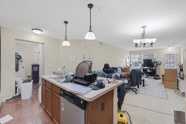 15519 60th Avenue N, Plymouth, MN 55446