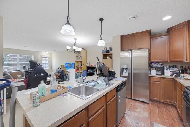 15519 60th Avenue N, Plymouth, MN 55446