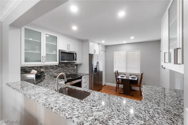 4572 Andover WAY C105, Naples, FL 34112