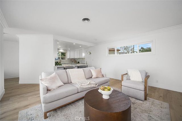 872 2 Huron Drive, Claremont, CA 91711