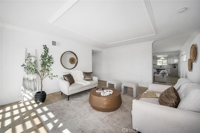 872 2 Huron Drive, Claremont, CA 91711