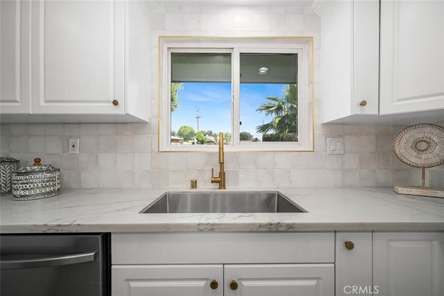 872 2 Huron Drive, Claremont, CA 91711