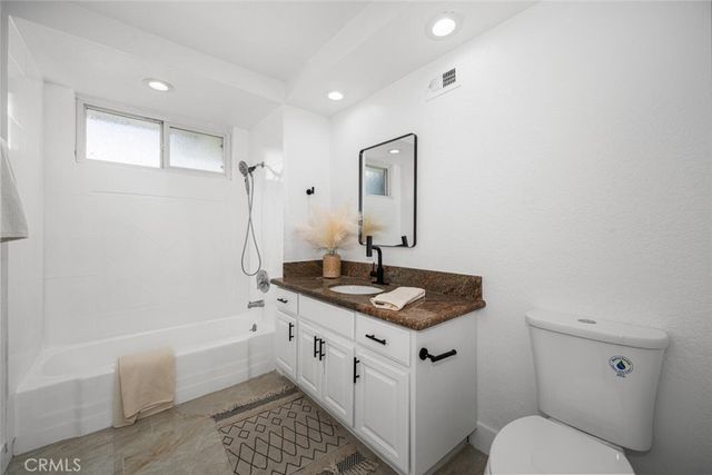 872 2 Huron Drive, Claremont, CA 91711