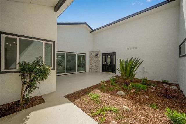 872 2 Huron Drive, Claremont, CA 91711