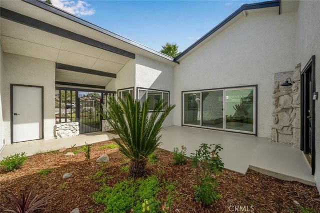 872 2 Huron Drive, Claremont, CA 91711