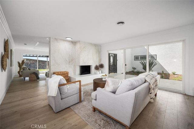 872 2 Huron Drive, Claremont, CA 91711