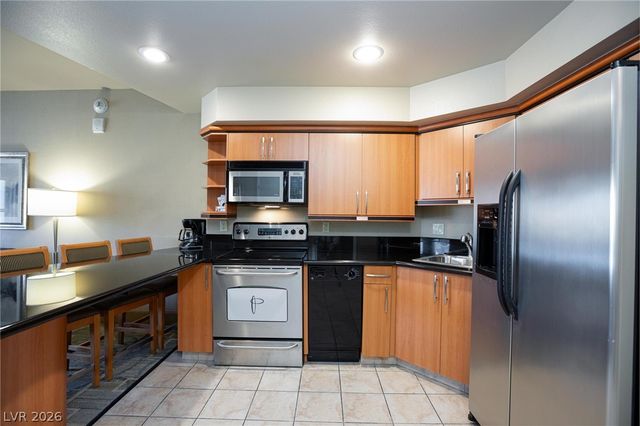 211 East Flamingo Road 1003, Las Vegas, NV 89169