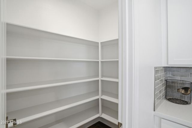 19311 W Valle Vista Way, Litchfield Park, AZ 85340