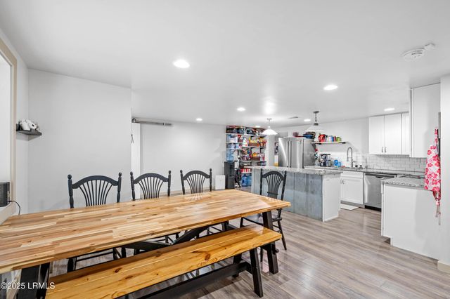 8 Billy Hill Road, Beaufort, SC 29906