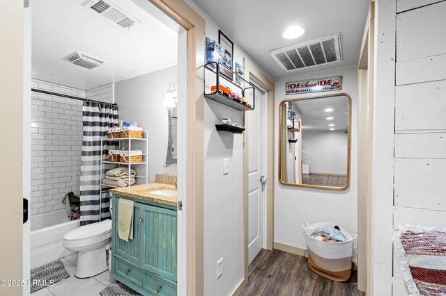 8 Billy Hill Road, Beaufort, SC 29906