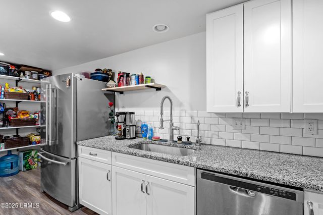 8 Billy Hill Road, Beaufort, SC 29906