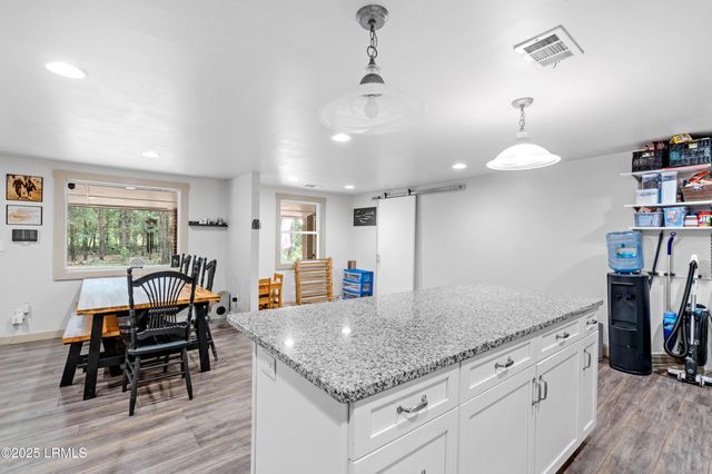 8 Billy Hill Road, Beaufort, SC 29906