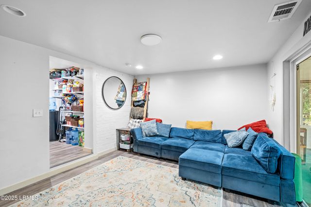 8 Billy Hill Road, Beaufort, SC 29906